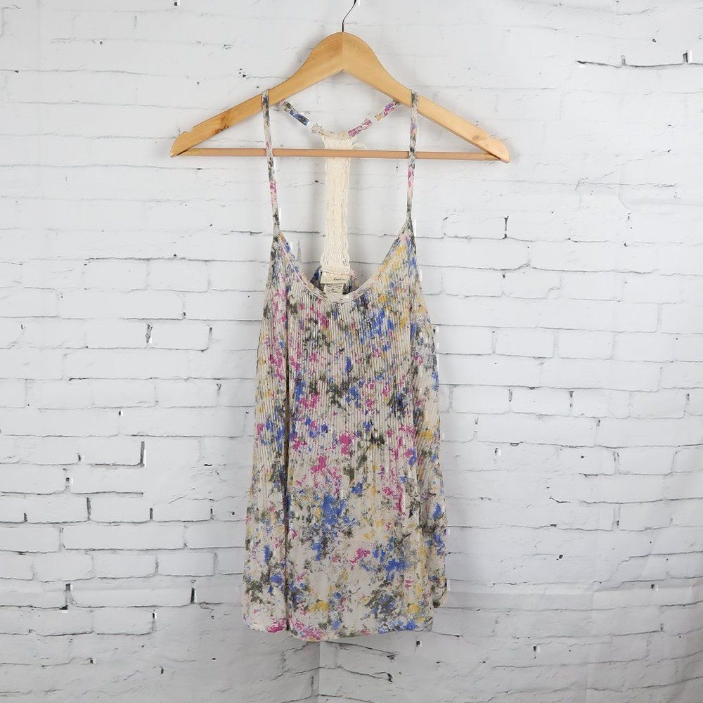 DAYTRIP MULTI COLOR FLORAL ACCORDIAN FOLD CAMISOLE TOP WITH LACE DETAIL SIZE S